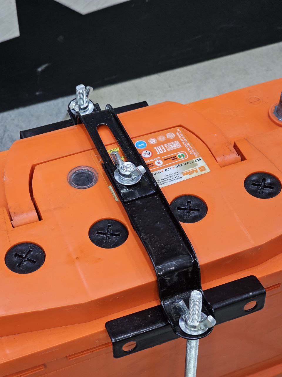 Креплениеаккумулятора,кронштейндляАКБраздвижное,регулируемое,автомобильноекреплениеаккумулятора