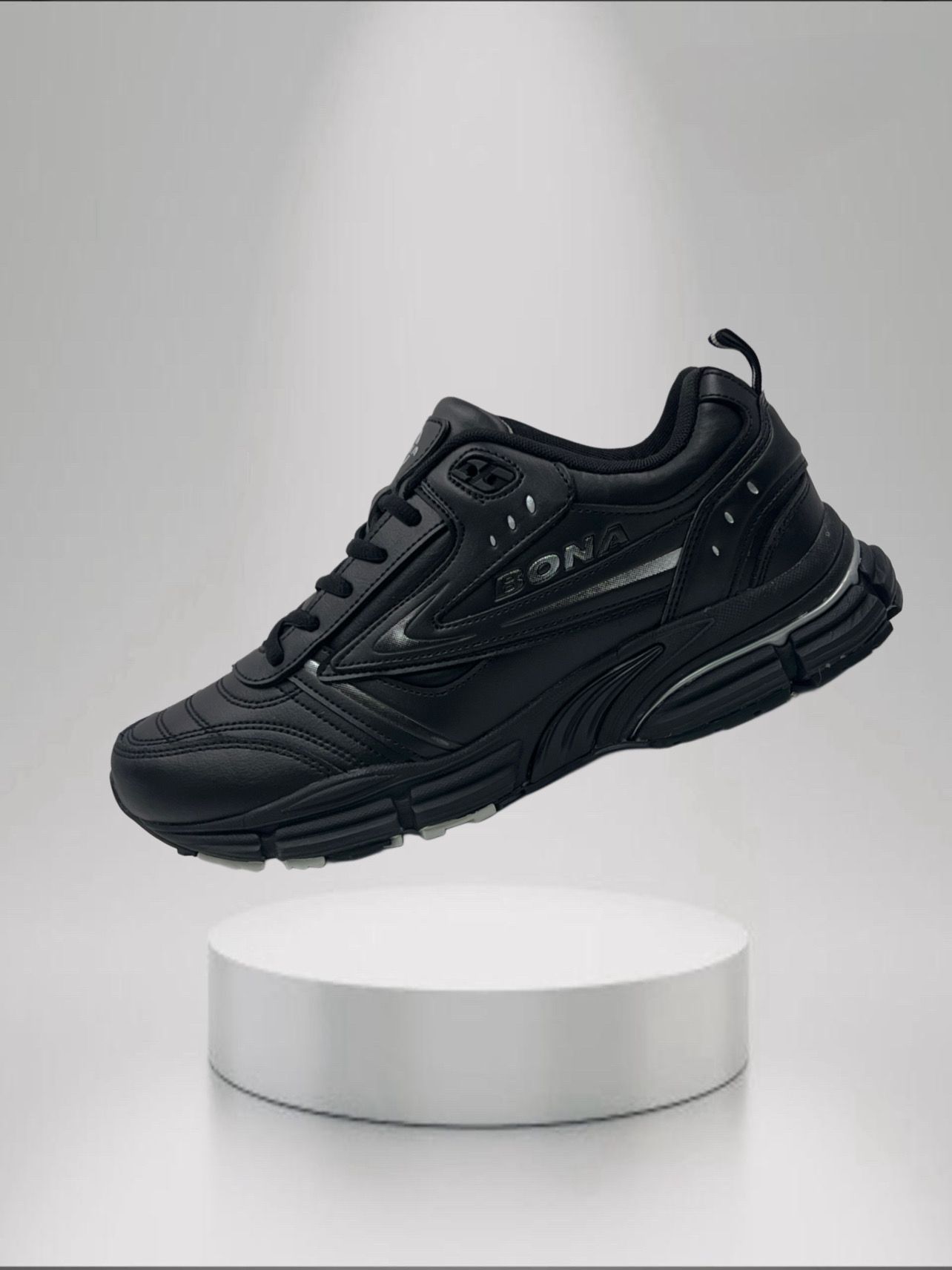 КроссовкиBONA