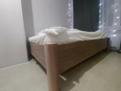 Кровать